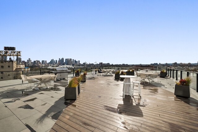 ステイ ニア ボタニックガーデン ウィズ ジム, サウナ & パーキング