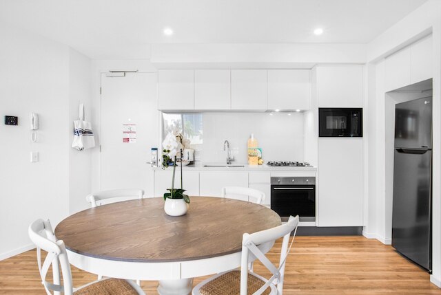 サーファーズパラダイス 2ベッド ニア ビーチ ウィズ プール & ジム