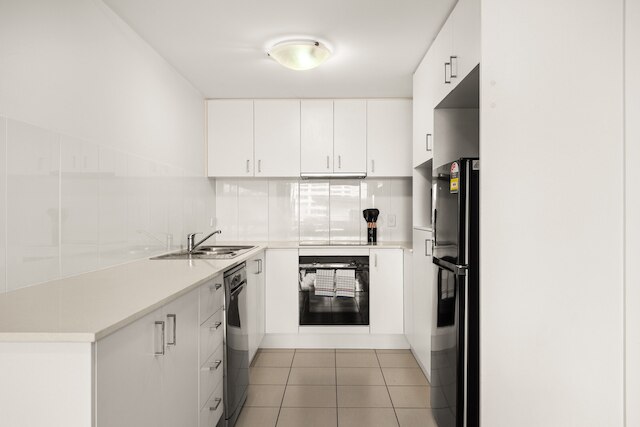 サウスブリスベン 2 ベッドルーム アパートメント ウィズ ジム & サウナ アクセス