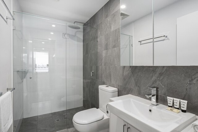 スリーク 2 ベッド ウィズ バルコニー アンド コミューナル BBQ エリア