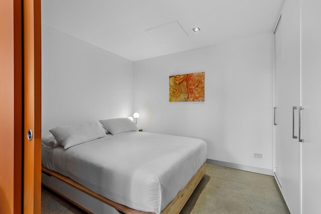 バイブラント 2 ベッド アパートメント ニア セント キルダ ビーチ