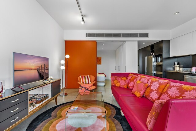 バイブラント 2 ベッド アパートメント ニア セント キルダ ビーチ