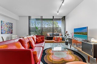 バイブラント 2 ベッド アパートメント ニア セント キルダ ビーチ