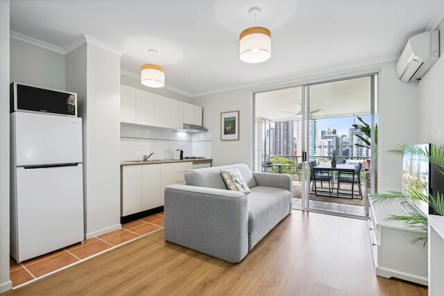 ブライト 1 ベッド ウィズ グレートビューズ & アメニティーズ