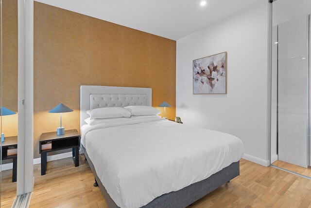 モダン 1 ベッド, シティ スカイラインビューズ & クローズ トゥ ショップス