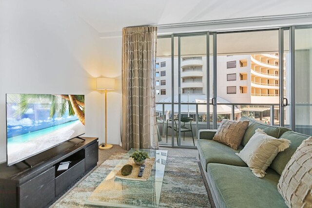 ウォーターフロント ブリス ハーバー ライツ I ジム シティ