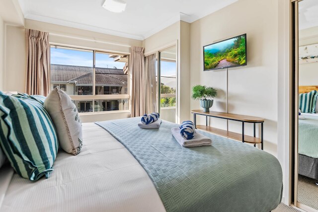 ケアンズ 2 ベッドルーム パームズ ステイ トップ フロア プールビュー