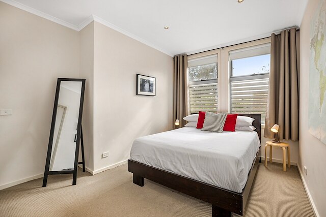 スタニング 2 ベッド ユニット ウィズ BBQ パティオ ニア ダイニング