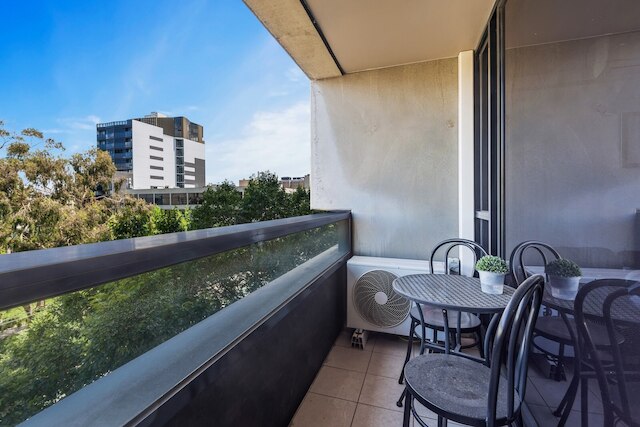 セントラル 1ベッド アパートメント ウィズ セキュア パーキング