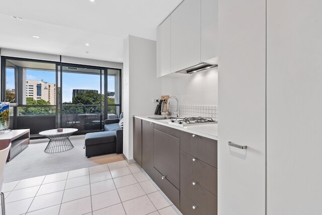 セントラル 1ベッド アパートメント ウィズ セキュア パーキング