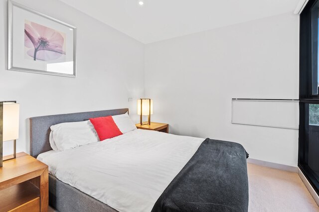 セントラル 1ベッド アパートメント ウィズ セキュア パーキング