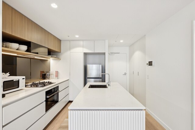 ブリスベン 1ベッドルーム ウィズ プール, スパ, サウナ and バルコニー