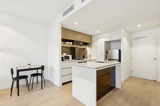 ブリスベン 1ベッドルーム ウィズ プール, スパ, サウナ and バルコニー