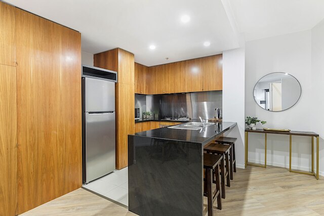 エグゼクティブ ユニット ウィズ プール アンド ジム ニア リバーフロント