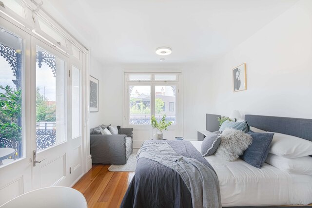 パーフェクト ロケーテッド スタジオ アパートメント