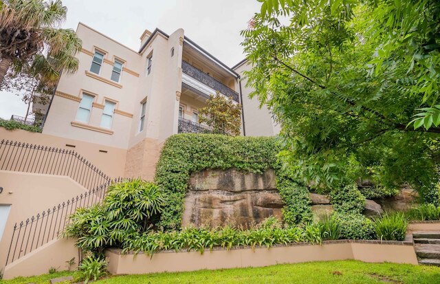 パーフェクト ロケーテッド スタジオ アパートメント