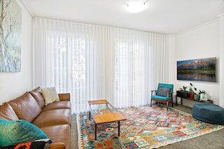 モダン イースト メルボルン 2ベッド アパートメント ウィズ パーキング