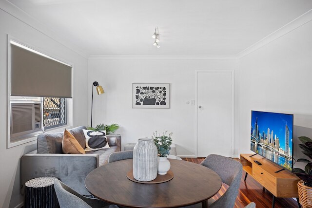 ウィンザー コージー 2 ベッドルーム ユニット イン クワイエット ネイバーフッド