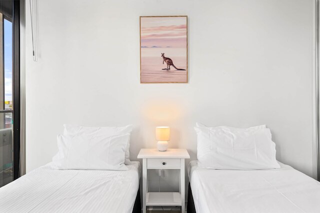 スタイリッシュ サウスバンク 2ベッド フラット ウィズ バルコニー