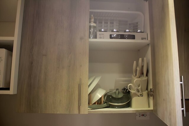 ラグジュアリー ベイ コンド ニア MOA ウィズ バルコニー フリー WiFi