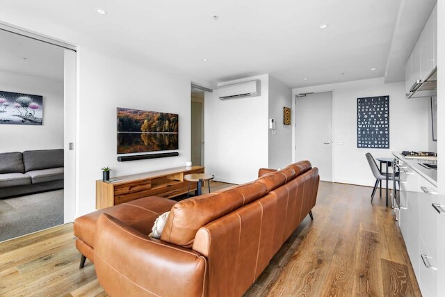 プリスティン 1 ベッド アパートメント ニア ローカル カフェズ