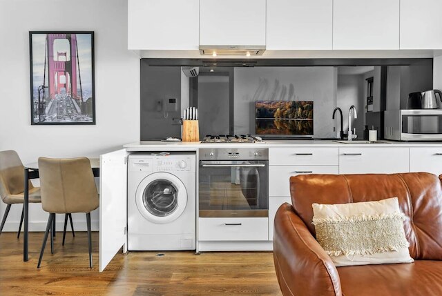 プリスティン 1 ベッド アパートメント ニア ローカル カフェズ