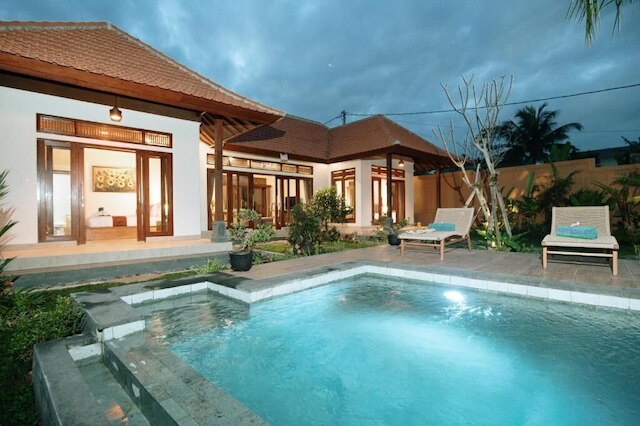 ヴィラ ケルタ ウブド