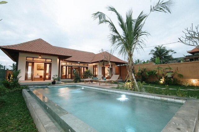 ヴィラ ケルタ ウブド