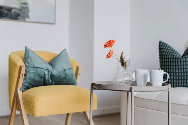 A 2BR Apt With Harbour Views and Free Parking