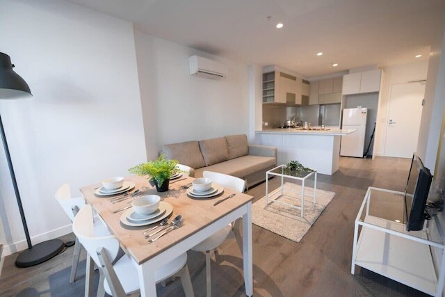 A Chic 2br, CBD Apartment Near Southern Cross