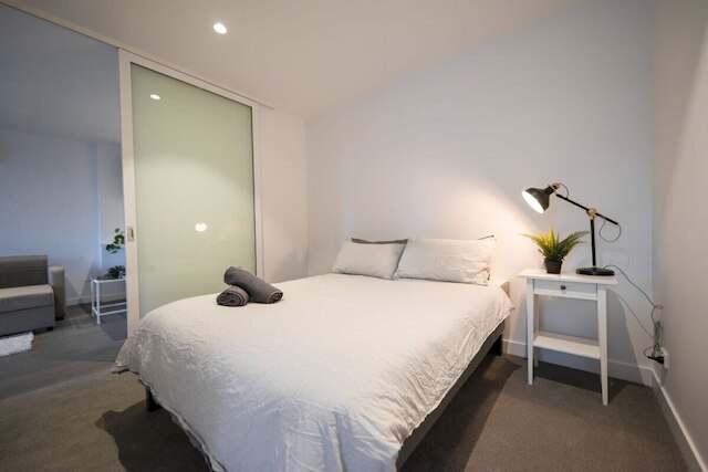 A Chic 2br, CBD Apartment Near Southern Cross