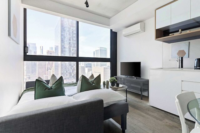 Pet-friendly Stylish 2BR Apt, Panoramic City Views