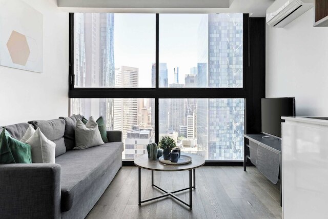 Pet-friendly Stylish 2BR Apt, Panoramic City Views