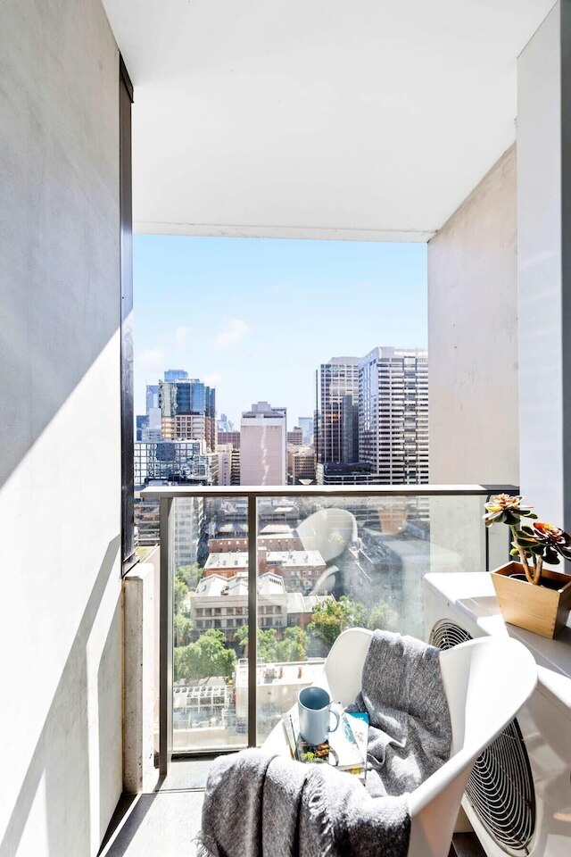 Spacious Southern Cross Stay, Cozy & Central Home