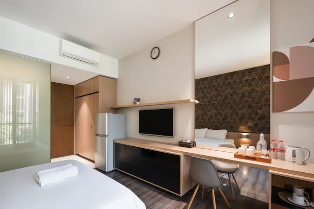 Cove Southouse Residence