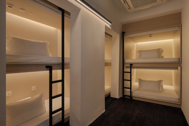 BEAT.1932 Hostel at Chinatown