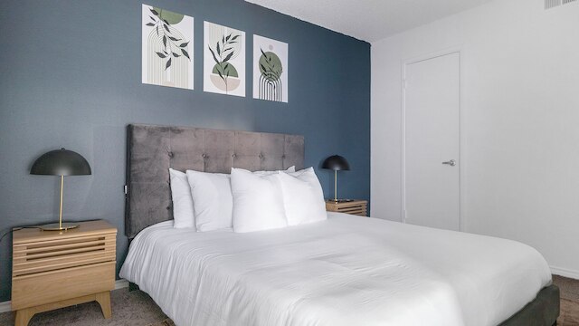 Landing Apartments - Austin near Windsor Park