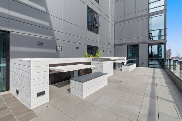 2 ベッド インナーシティ パッド ウィズ プール