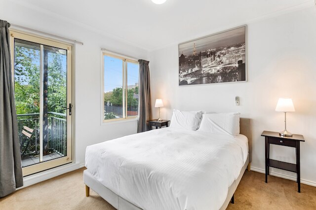 シック 2ベッド アパートメント ニア アルバート パーク