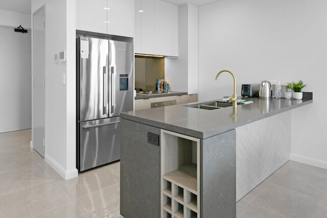 オーシャンフロント 2ベッド ウィズ スペクタキュラー ビュー プール & ジム