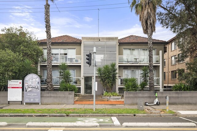 チャーミング 1 ベッド ウィズ ファイアプレース バイ ザ ビーチ