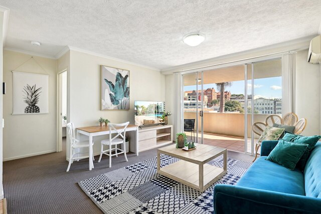 インナーシティ 1 ベッド ウィズ プール & スパ