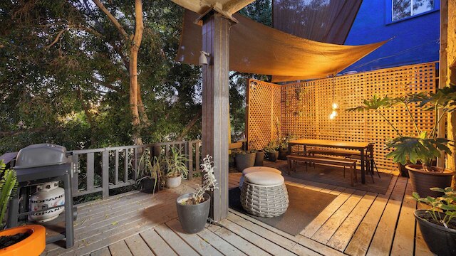 スパニッシュ リバイバル チャーム イン シルバーレイク ウィズ パティオ, BBQ & ウォーカブル ロケーション マルトマン マナー バイ アヴァンステイ