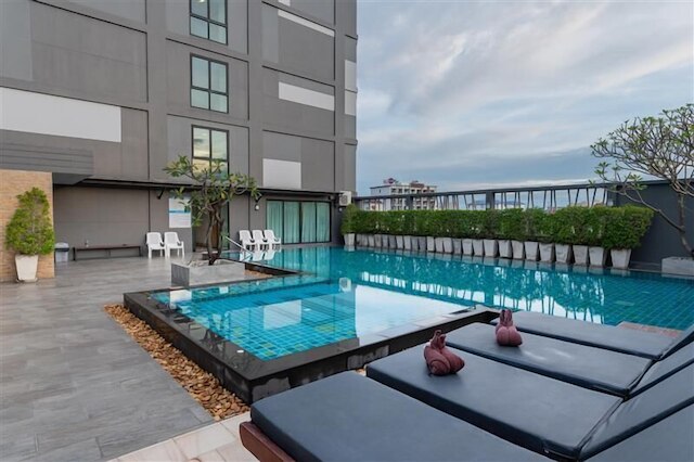 アラワナ リージェンシー サウス パタヤ