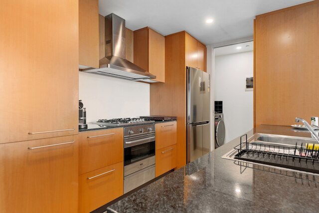 2 ベッド, 500m フロム ザ ビーチ ウィズ プール, ジム & サウナ