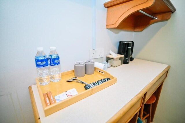 Swing & Pillows at Chinatown