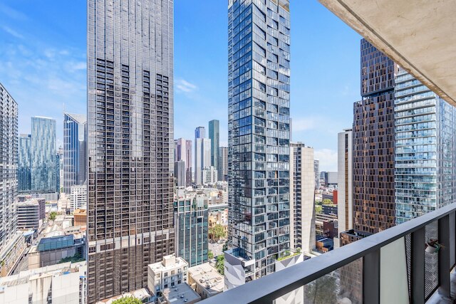 モダン シティ コンビニエンス ウィズ グレートアメニティーズ