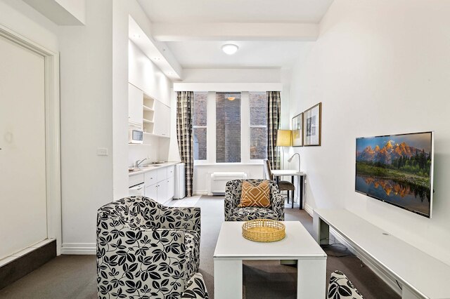 インナーシティ スタジオ - ウォーク トゥ エブリシング！