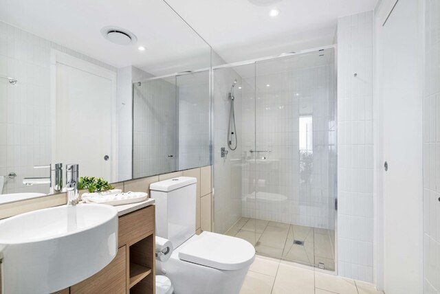 エレガント 2ベッド ウィズ スタニング ビューズ、プール、BBQ、ジム