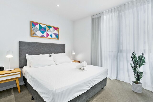 エレガント 2ベッド ウィズ スタニング ビューズ、プール、BBQ、ジム